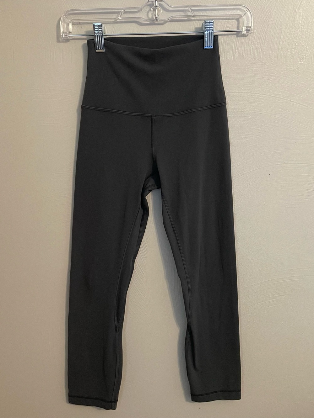 Wunder Under Dark Grey Leggings Size 2